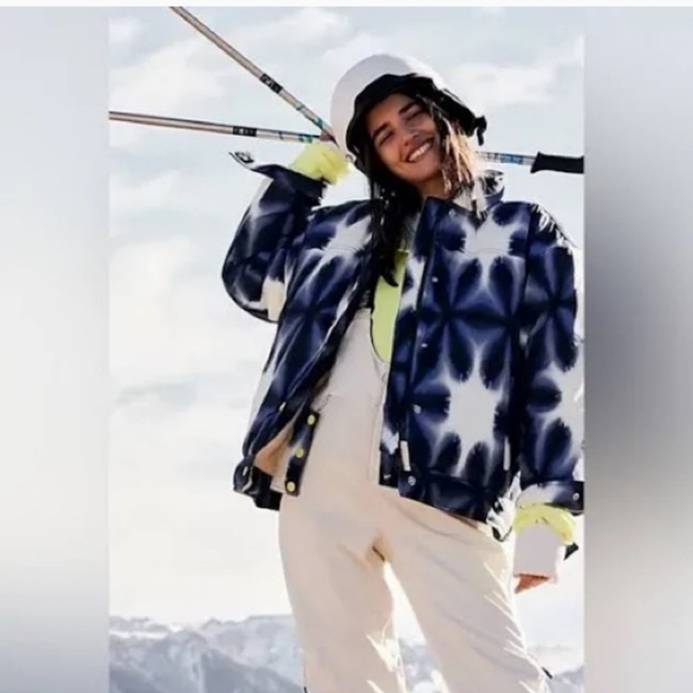 Free People FP Movement Bunny Slope Printed Puffer Jacket Blue Sz L